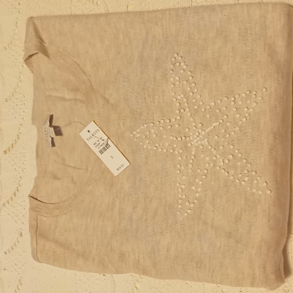 Long sleeve sweater with starfish size small